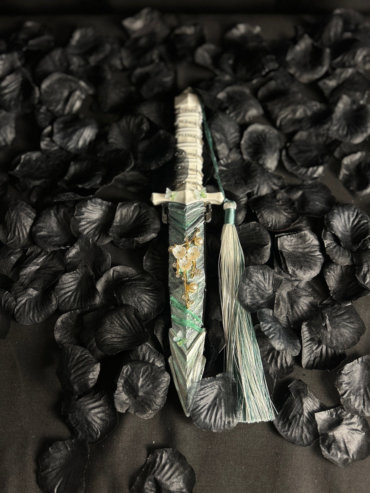 BlackThorne Handmade Daggers