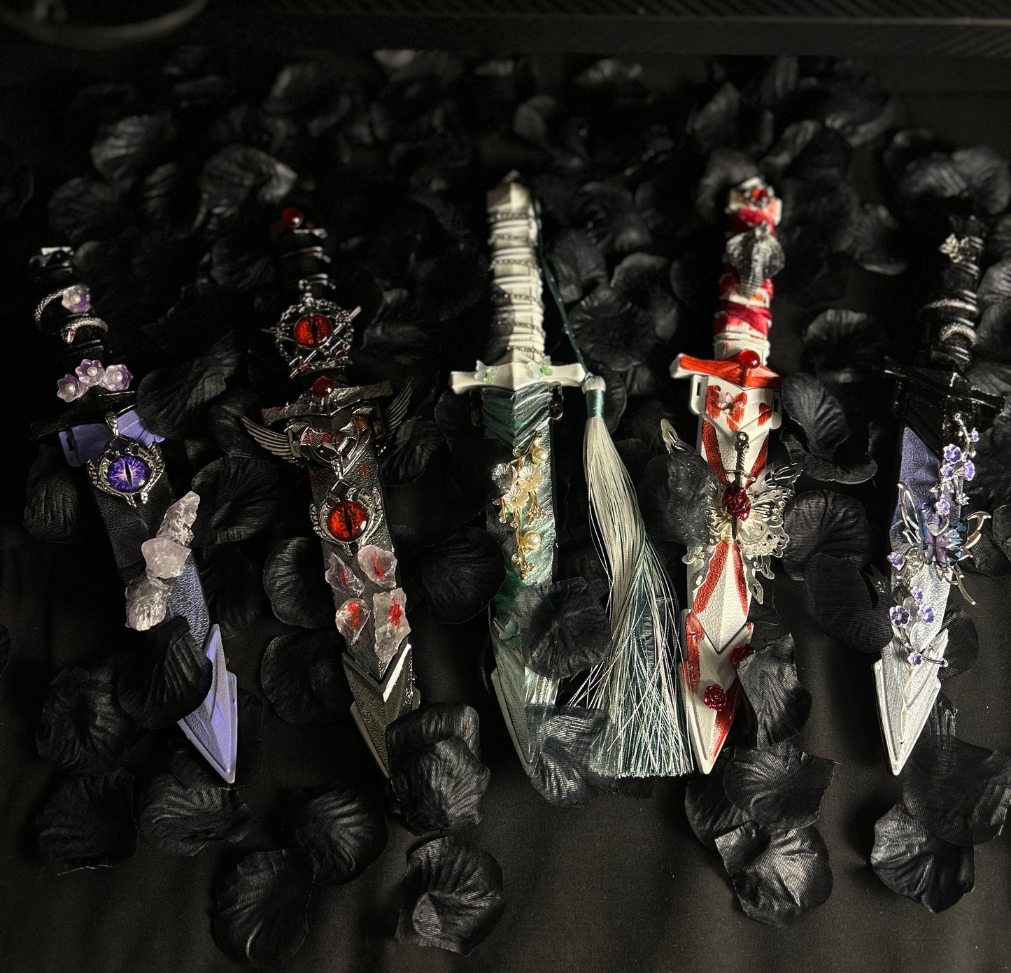 BlackThorne Handmade Daggers